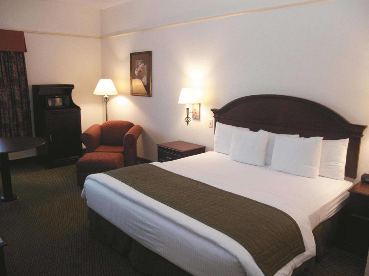 Hotel La Quinta By Wyndham Ft. Pierce Fort Pierce Exterior foto